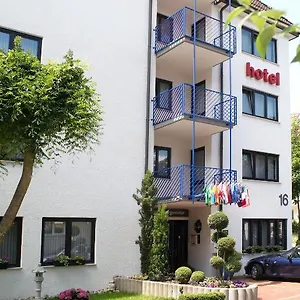 3* Hotel Astoria Am Urachplatz